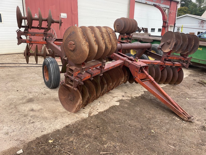 Tillage - Discs  Ford 18' Heavy Duty Disc Photo